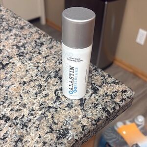 Alastin Ultra Calm Cleansing Cream - Silver and White Travel size